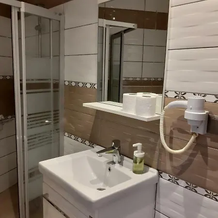 Hotel Kocca Ev 3*