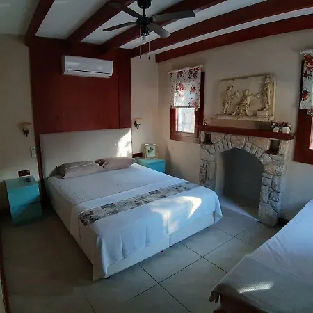 Kocca Ev Hotell 3*